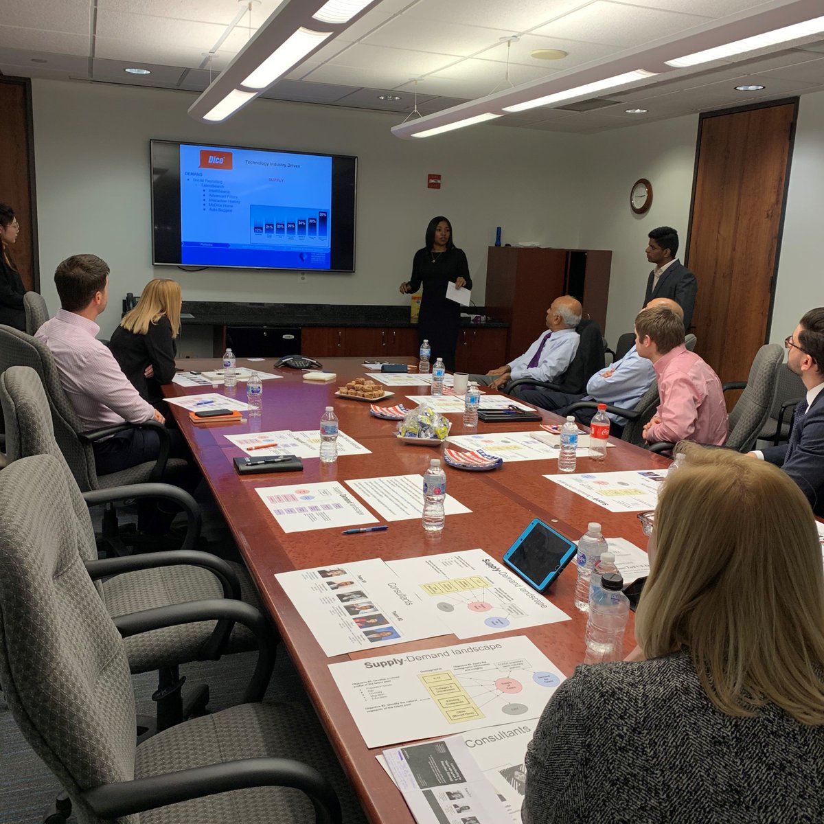 FairfaxEDA's tweet photo. For a class project, graduate business students from George Washington University present recommendations for a talent management platform to the FCEDA. https://t.co/vMnRoIPpjT