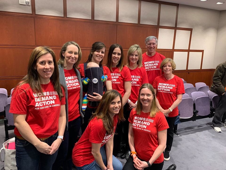 katiedharri's tweet photo. Although CT was one of the first in the nation to pass an ERPO law, it’s time for an update! @MomsDemand volunteers stand alongside @SteveStafstrom today at a press conference announcing HB 5448. #expeCTus #MomsAreEverywhere #ctleg #CTmighty https://t.co/ZwApoVWlgt