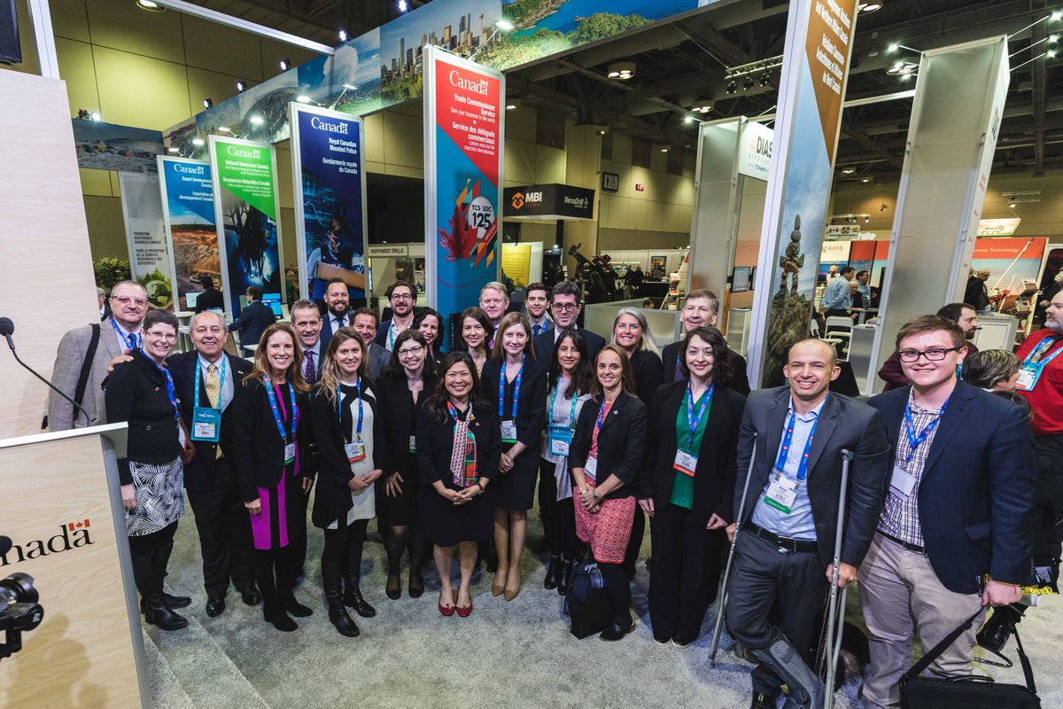 SDC_TCS's tweet photo. L’#ACPE2020 est terminé! Merci à tous ceux qui sont venus nous parler des avantages du Canada dans le secteur #minier. Le congrès est chose du passé, mais il n’est jamais trop tard pour communiquer avec nous et profiter des avantages que le SDC vous offre: https://t.co/WaEs0iZ6fK https://t.co/u5AJyHLiON