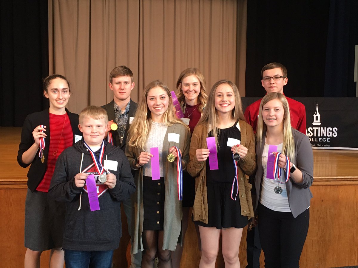 andetlefsen's tweet photo. EIGHT STATE QUALIFIERS!!!!!!!!! Four from Junior Division and Four from Senior Divison. #bisonscience #greathappenshere @NebAcadSci @ccpsactivities @centralcityms https://t.co/Jp4INTyTNn