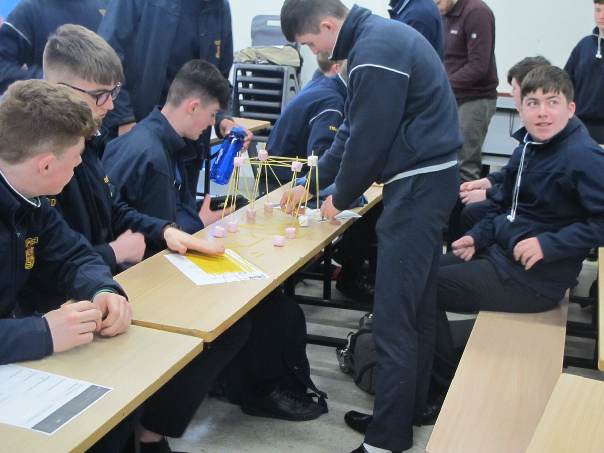 PSSNewbridge's tweet photo. A great day was had by all of our TY and LCA students with Murphy Group (@jmurphyandsons), learning about what it takes to be an Engineer and trying their hand at building the tallest and strongest spaghetti structure!
#EngineeringWeek2020 https://t.co/NUpAobLV35