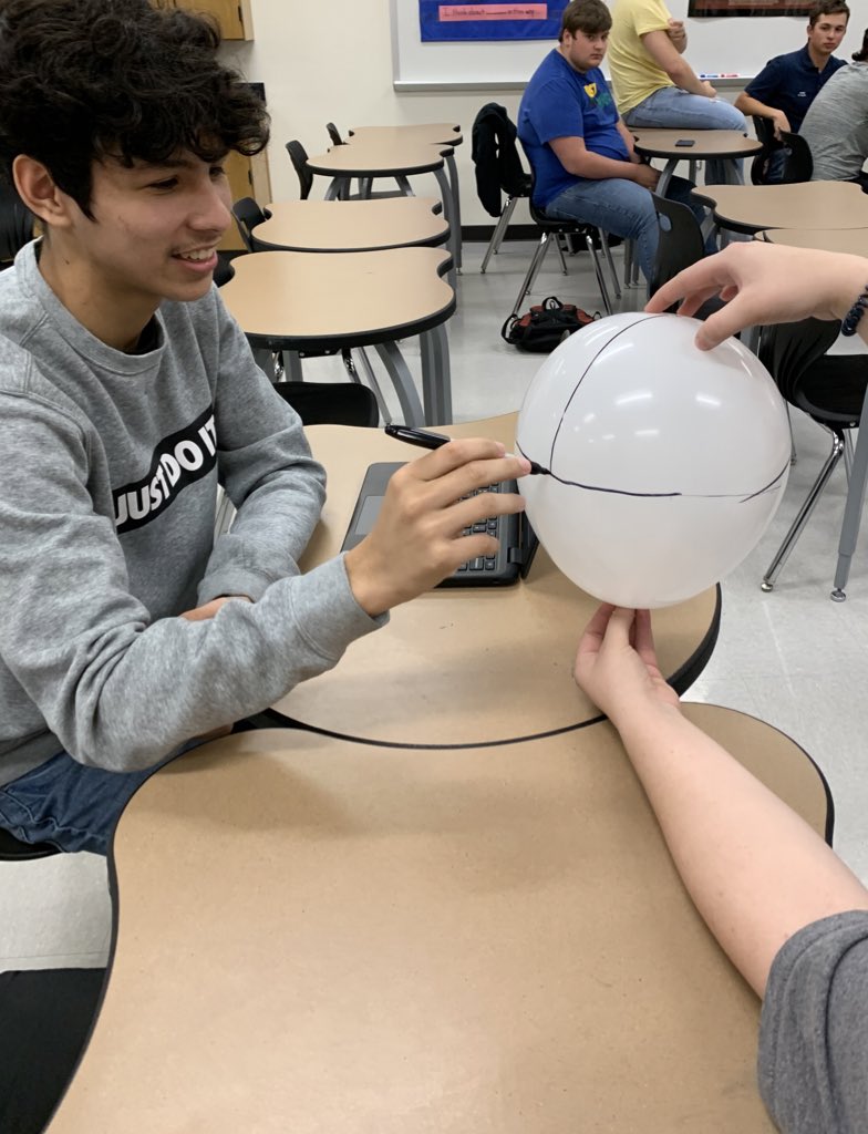 ProchnowSci's tweet photo. Students @SeguinHSTx are working in groups to model the Coriolis effect today. This causes the ocean currents to move due to Earth’s rotation and winds. @SeguinISD #MatadorScience #MatadorLearning https://t.co/wzQhLby3yQ