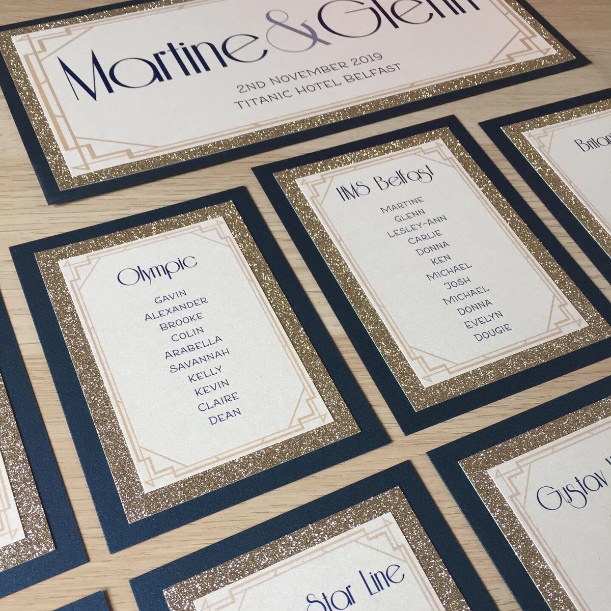 designerinvite's tweet photo. TABLE PLANNING //
Art Deco Table Plan Cards &amp; Table Names in Midnight Blue &amp; Champagne Glitter for a nautical inspired wedding
#wedding #stationery #artdeco #glitter #titanic #nautical #tableplan #seatingplan #tablenames #guests #2020wedding #2021wedding #2020bride #2020groom https://t.co/Eoz3BoBpvz