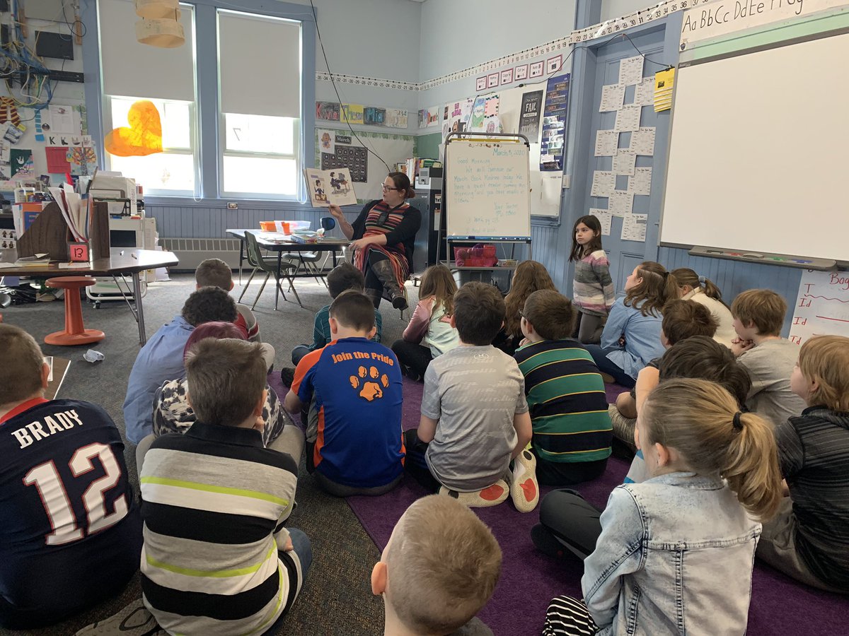 MsWalkama's tweet photo. Celebrating Women’s History Month with “March Book Madness” by reading 16 picture book biographies. Yesterday we read about Grace Hopper and today it was Beverly Bass. @therealmiss2K @NLS_Rochester https://t.co/yHW70IZT1w