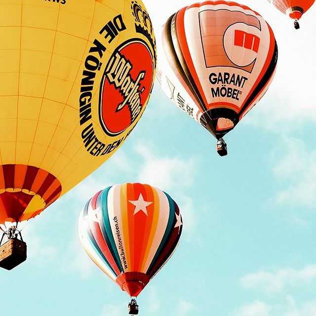 philballoonfest's tweet photo. Just around the corner. Fiesta Gates are open at 4:30 AM on friday and 3:00 AM on the weekends. Parking areas are deignsated for ticket holders and non-ticket holders. Visit https://t.co/Z9q9vSHay7  #flyingcarnival2020 https://t.co/07p9PK6Q56 https://t.co/Mf4xa9wg5X