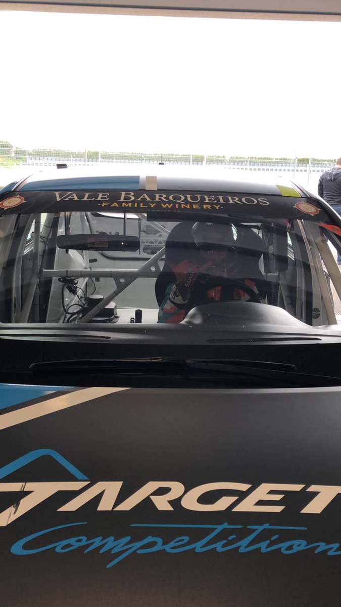 Corazondef1's tweet photo. 🔴MANU SAPAG 🇦🇷PROBÓ EN PAUL RICARD 🇨🇵
@TCR_Series #TCEurope
@manuelsapag giró 70 vueltas con el Hyundai I30n del equipo @TeamTarget . Por la mañana adaptacion al auto y la pista por la tarde simulaciones de carrera y clasificación .
Muy conformes . Sigue mañana . https://t.co/gZ16Dsw4el