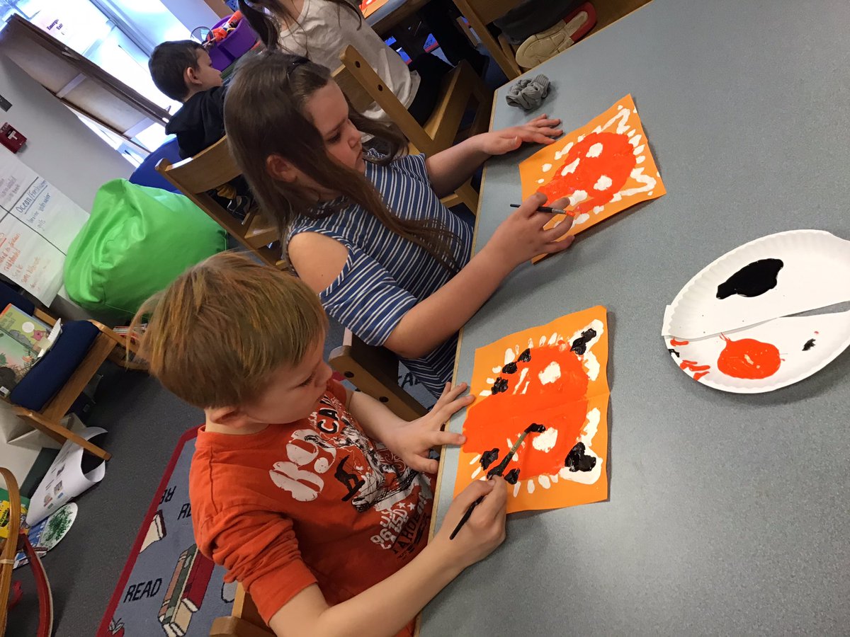 LibraryWesc's tweet photo. 2nd learned about artist Henri Rousseau and jungles in prep for Book Fair! Check out their artwork during the fair March 16-19! #weshappiness https://t.co/RAtH2Kdffw