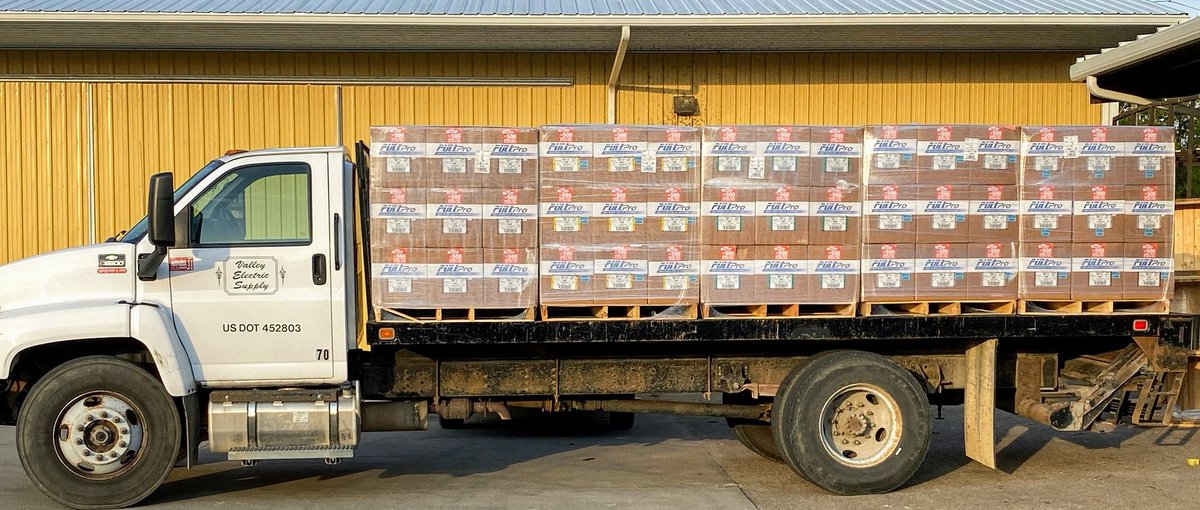 EncoreWireCorp's tweet image. We spy a truck full of money and labor savings! #PullPro #thetotalpackage #notoolsrequired