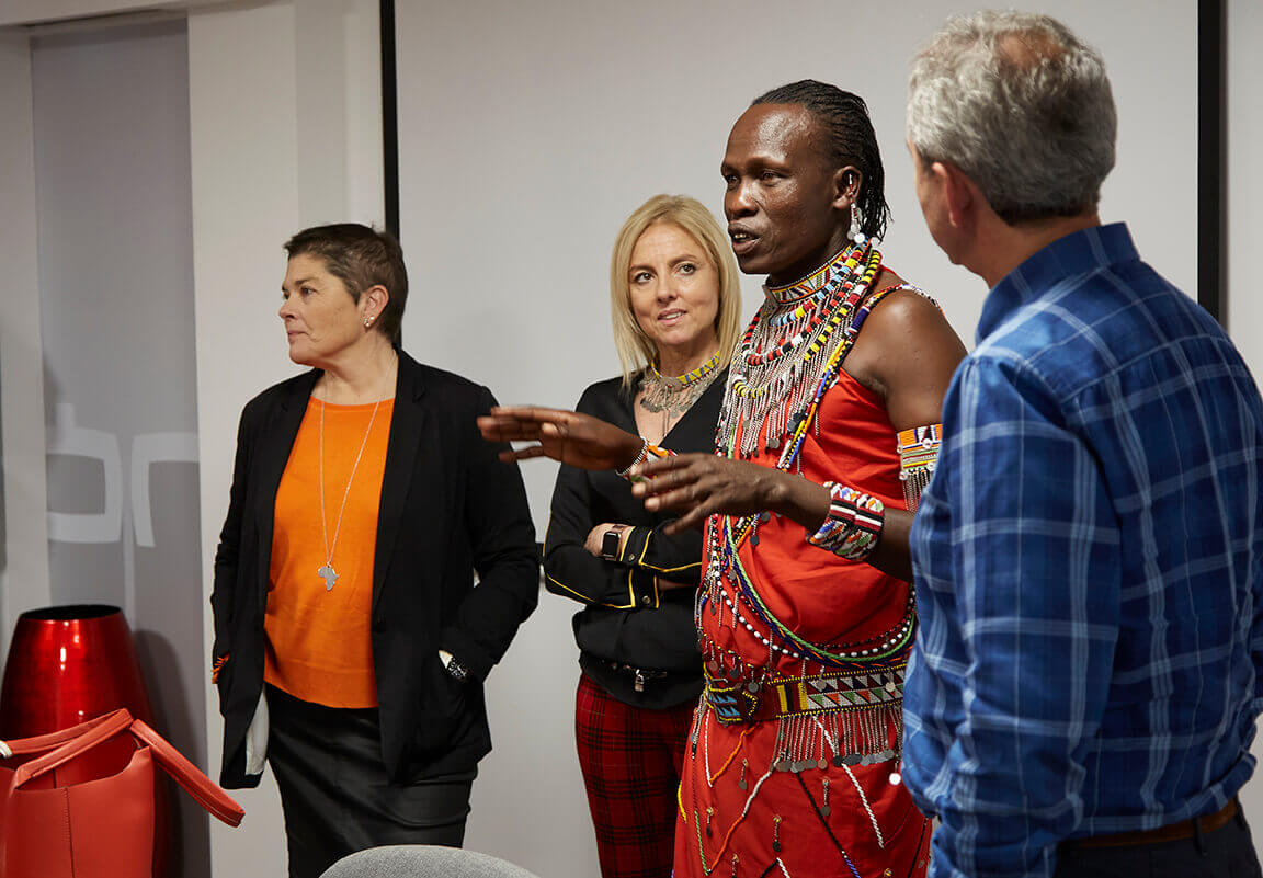 grupoanton's tweet image. Soupa, conectados con Kenia!!
En nuestro blog te resumimos la visita del jefe Masai William y Rosa Escandell de @ADCAMsocial
bit.ly/2VJHMra
#adcamproject #maasaiproject