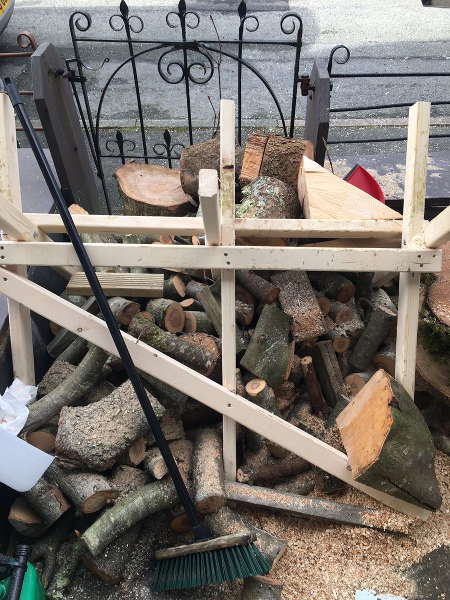 OutdoorActives's tweet photo. Hi everyone! We’re back after a #busy few weeks! Spent a week in #Birmingham manning an indoor #climbingwall for the Caravan and Camping show, have been testing #buoyancyaids and chopping a lot of #firewood!!

#angleseyhour https://t.co/OgHq4ZsOJZ