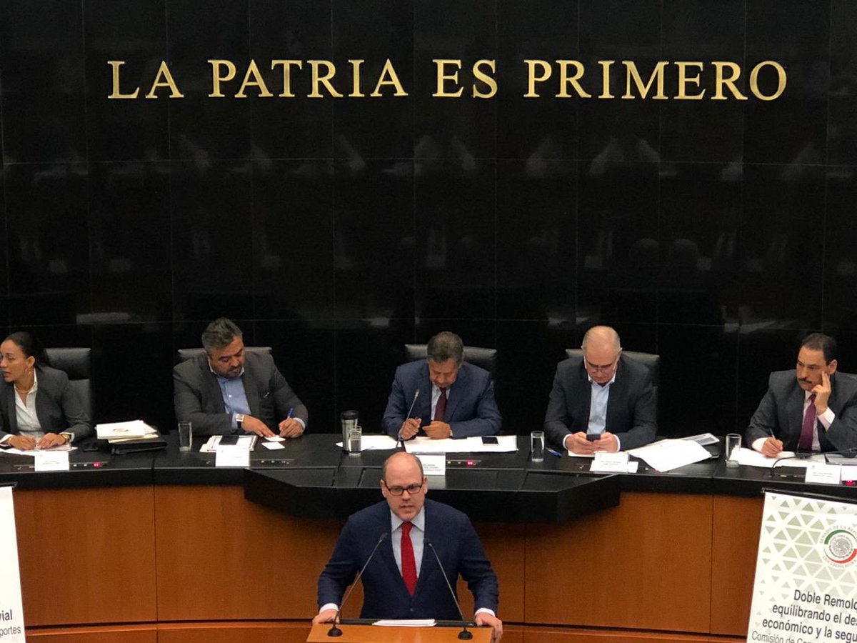 melizaldel's tweet photo. Hoy como @anpact presentamos ante el @senadomexicano la importancia de la #RenovaciónVehicular para fomentar la #SeguridadVial y #MedioAmbiente @CONCAMIN @cceoficialmx https://t.co/Dh960xOdVZ