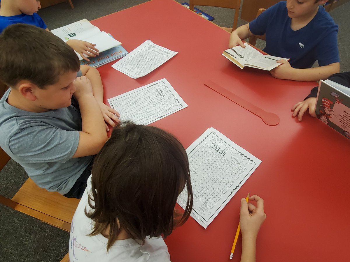 teachingNrm209's tweet photo. Helping each other makes working word searches easier #thinkbiglisd @LampasasISD  @LampasasTCE https://t.co/mEvsZnq8wf