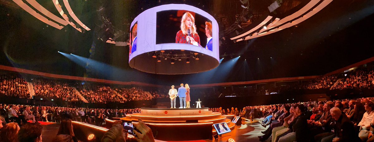 WimSchuurmans's tweet photo. Golden Growth Award 2020 uitgereikt aan https://t.co/3GDdQnwCg8 door @MonaKeijzer @nlgroeit #BusinessBoostLive #top250groeibedrijven2020 https://t.co/9Vq0UOtBUa