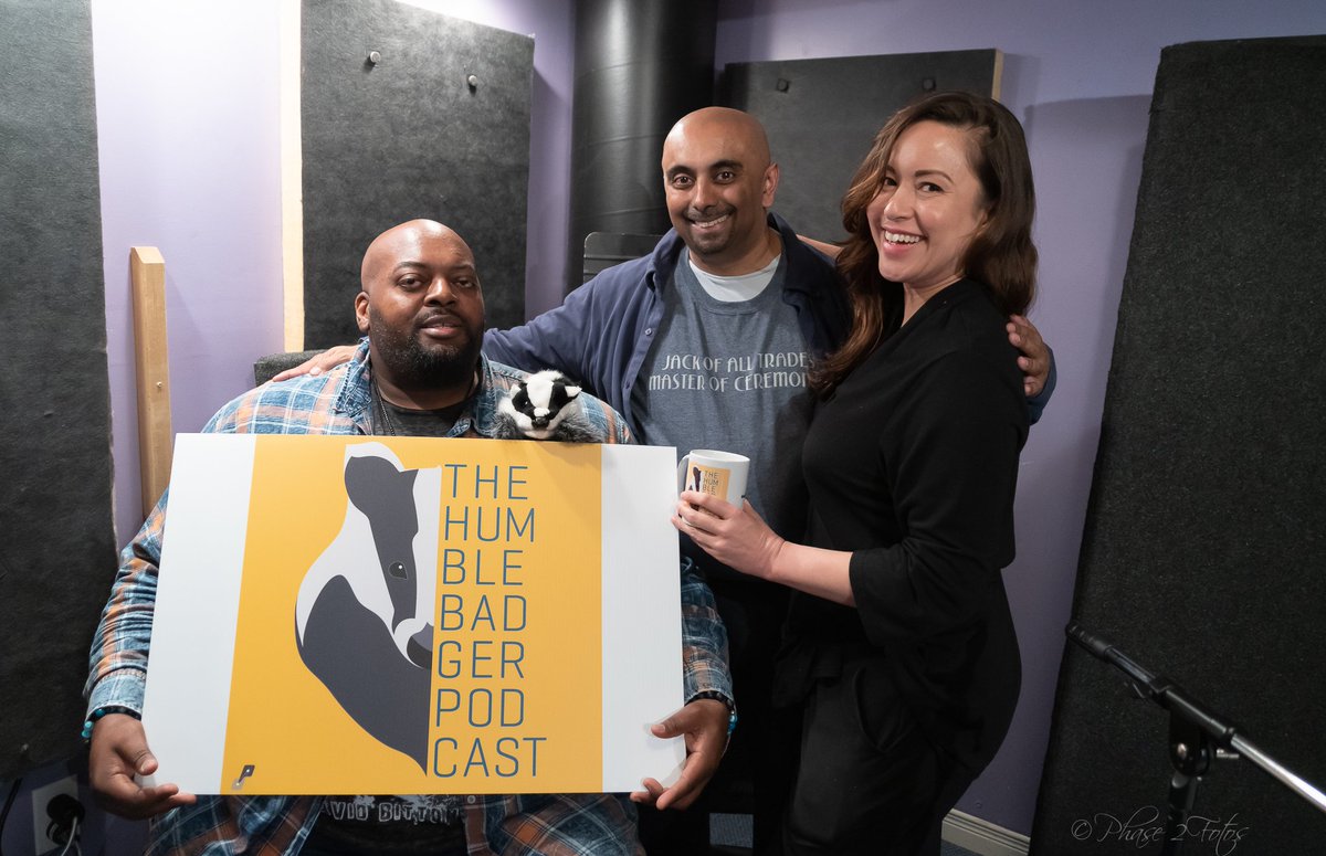 thehumblebadger's tweet photo. #Spotlight #Series concludes #successful 1st #season of #InterestingPeople &amp; #stories 🎧

#Funny &amp; talented #VoiceActor &amp; #Singer Chris McPherson comes to The Sett to stir things up with hosts @pablodassen &amp; @melyssamoniz. 🎙🦡

Promotional partners:@failteirishpub

#GTA #Podcast https://t.co/zCKiSIyMTe