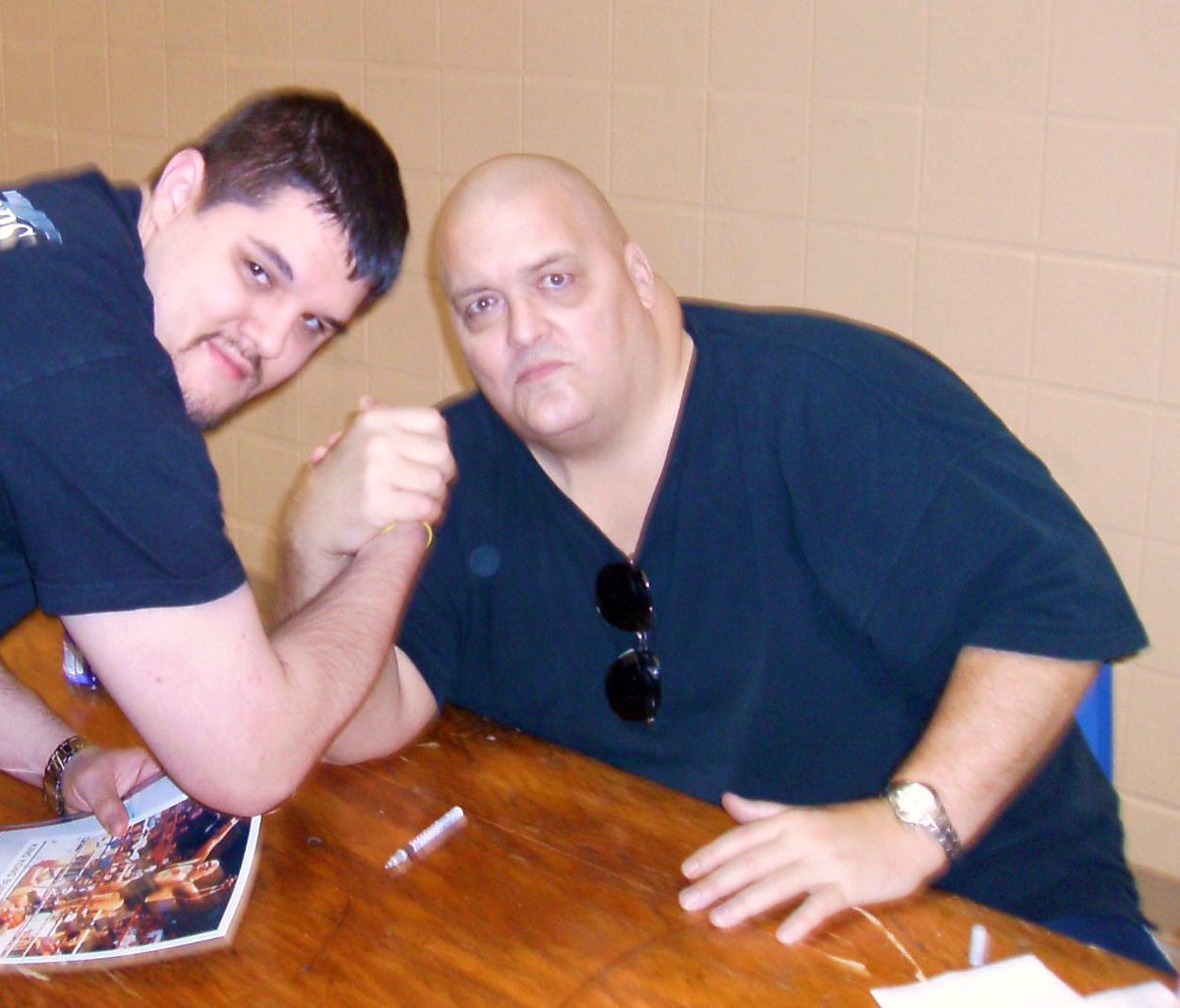 OxSawyer's tweet photo. We lost @RealKKBundy a year ago today. πͺ
#RIPBUNDY
π https://t.co/elbzEyqnn6