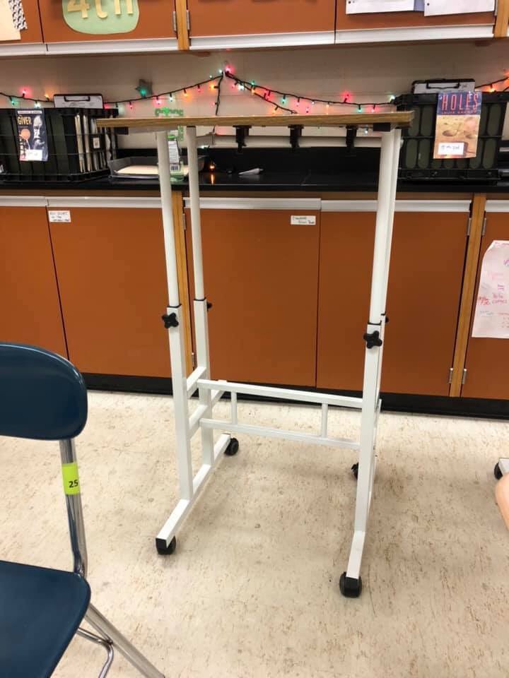 HallsMiddlePTA's tweet photo. Because of your support we were able to purchase 4 stand up desks for an 8th grade ELA teacher. Thank you for your support of our fundraising efforts so we can make things like this possible! #HMSAllIn @HallsMiddle https://t.co/Yfv9SVRkr6