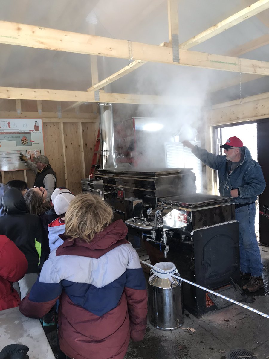 PeetzMatt's tweet photo. Hartje Center maple syrup unit day two highlights! Lots of hands on experiences. #Reedsburgpride https://t.co/S5M2rrPuYk