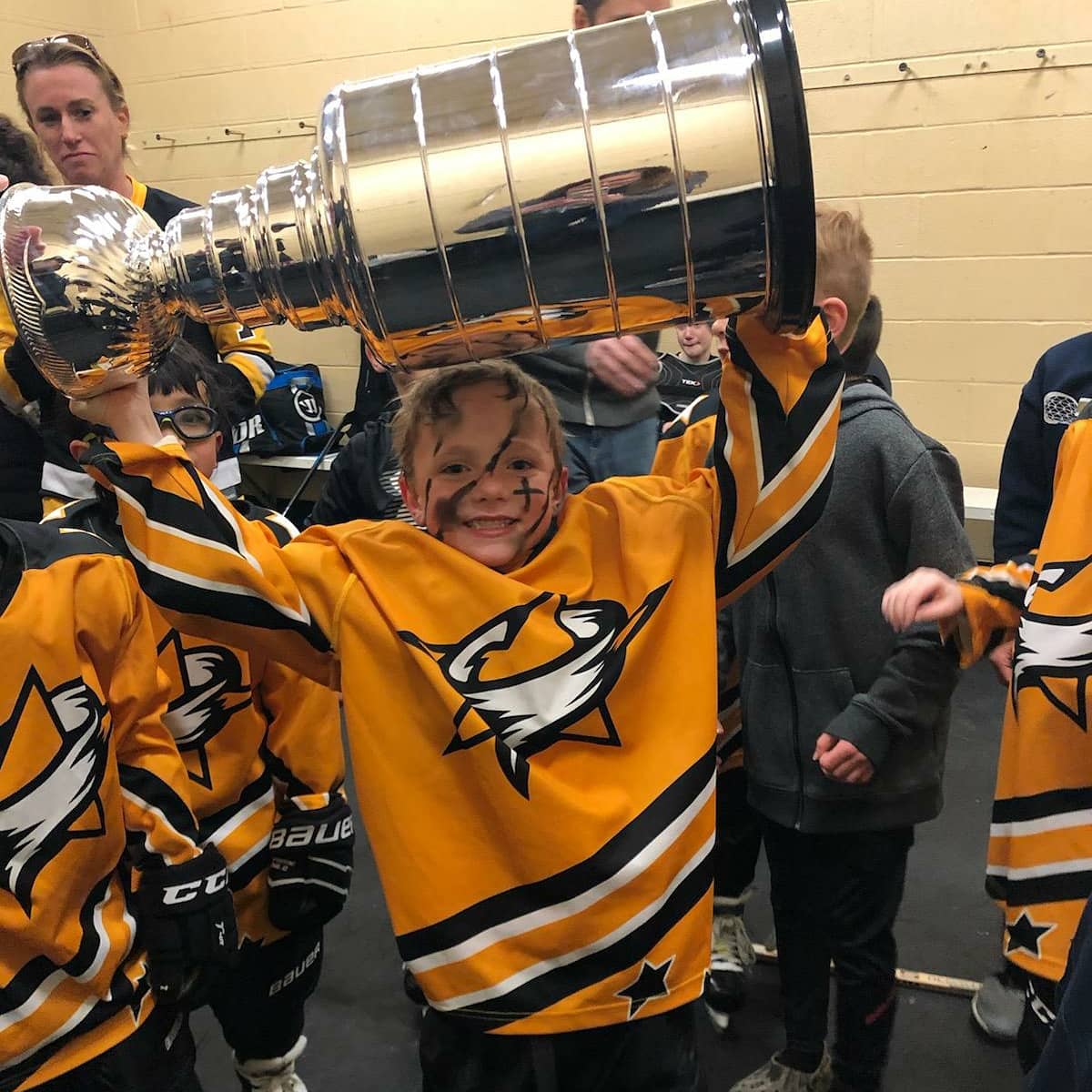 ewalstrom's tweet photo. Texas tornado hockey for the win!! First season a success! #mitehockey #nytex @NYTEXSports https://t.co/mAMuw7S7vT