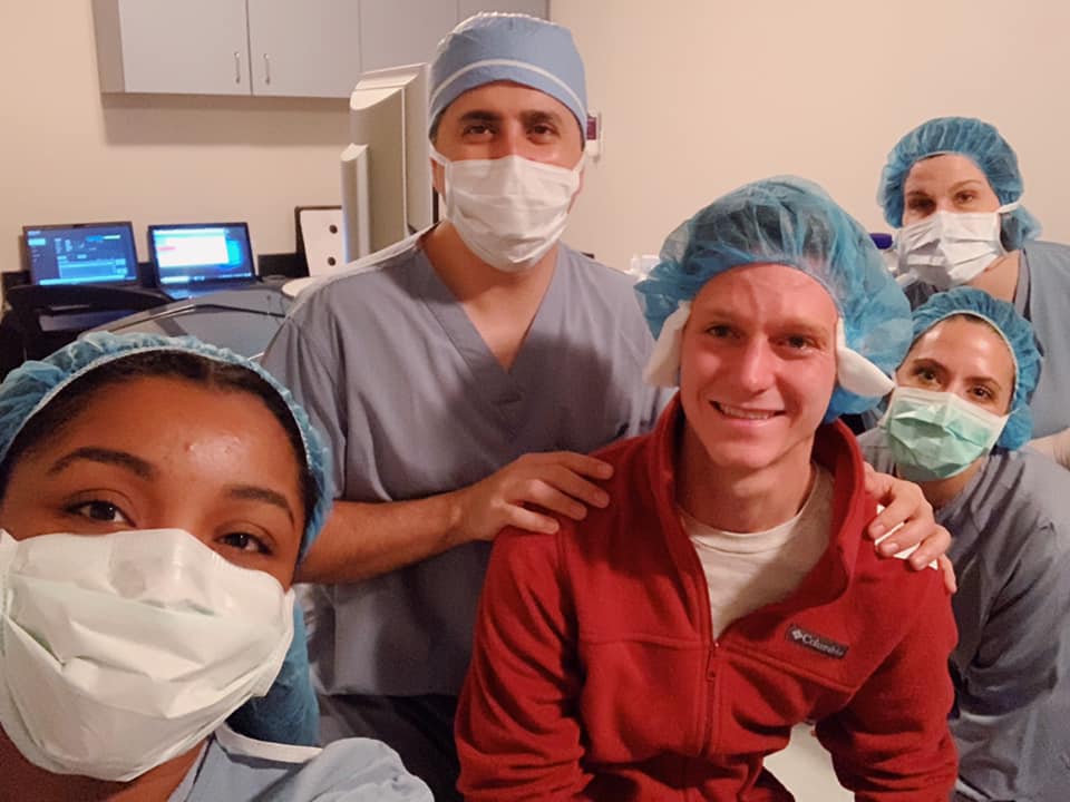 frasereyecare's tweet photo. We are so happy to see our patient Andrew smiling after getting LASIK. Congratulations Andrew!! 🎉 #See2020in2020 #LASIK https://t.co/qVUr83ct5H