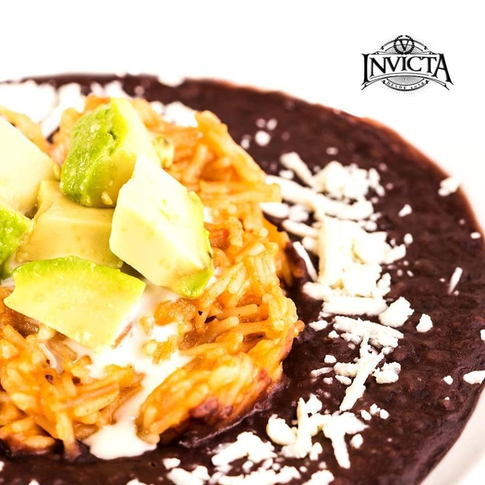 InvictaRest's tweet photo. ¿Hambre?, ¡Prueba nuestra deliciosa sopa Manolo de frijol con fideo, está para chuparse los dedos!
#InvictaRest #LaRoma #CDMX #Delicious https://t.co/gcsH0ZYX66