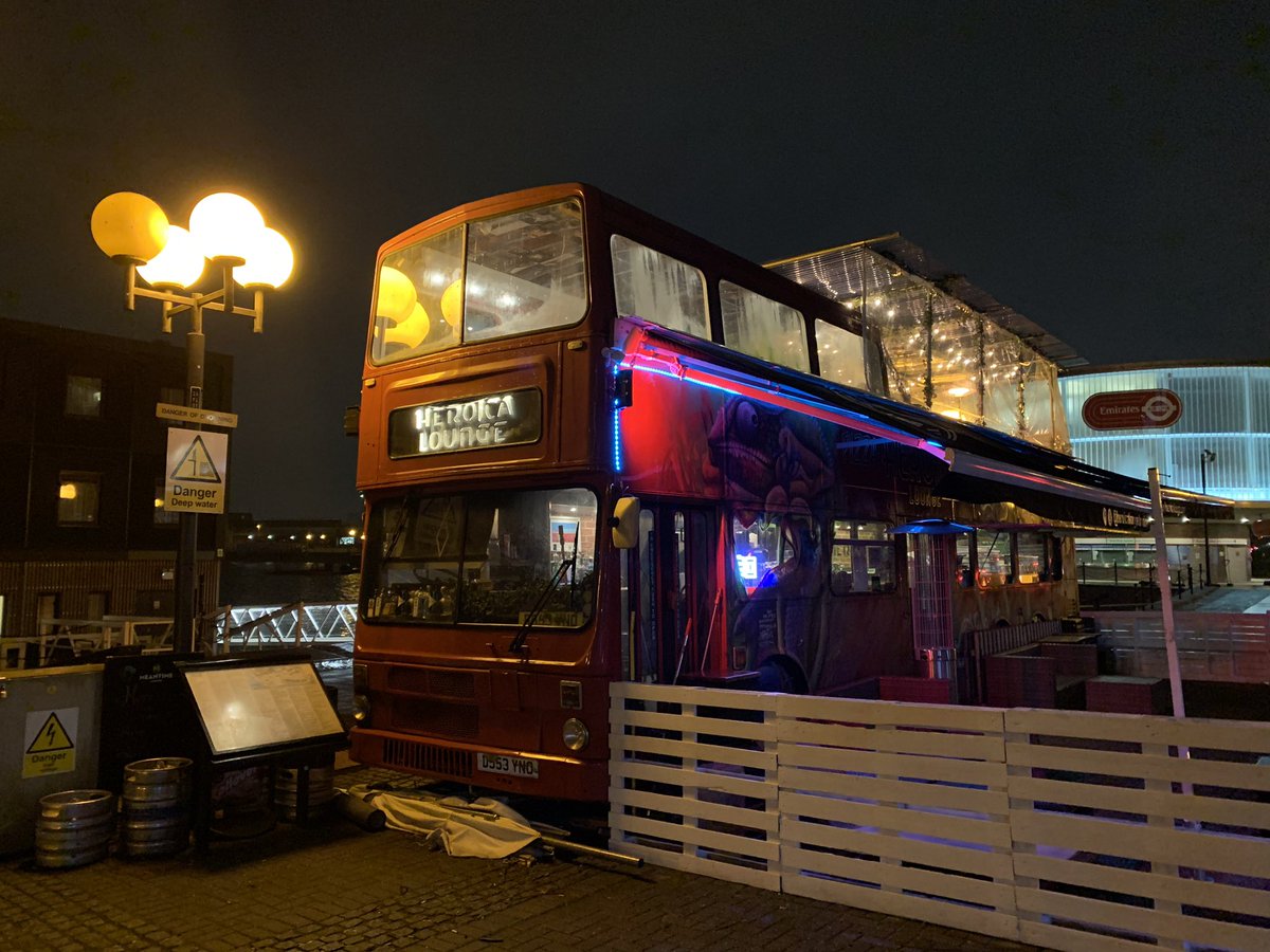 Prois6's tweet image. Networking with @hoshizakigramuk #hrc2020