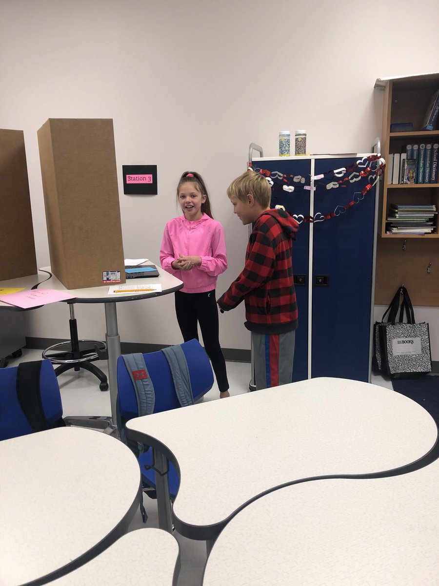 msallisonthomas's tweet photo. For a fun day of poetry, students chose a poem and used their voices to bring it to life and share their thoughts on Flipgrid! #risdmvps #RobinsonISD https://t.co/N7RvIUm1Wy