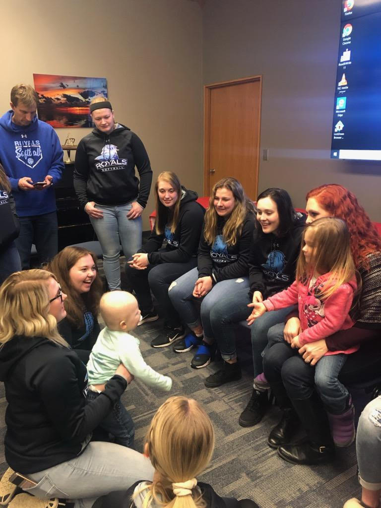 FoJFoundation's tweet photo. Jessly and her Lake Region State College Softball teammates are all smiles for this special new friendship! Look at that batting skill! Welcome to the FOJ Family! 🥎
#FOJPride #WarriorWednesday @LRSCsoftball https://t.co/1qGYBRXN9f