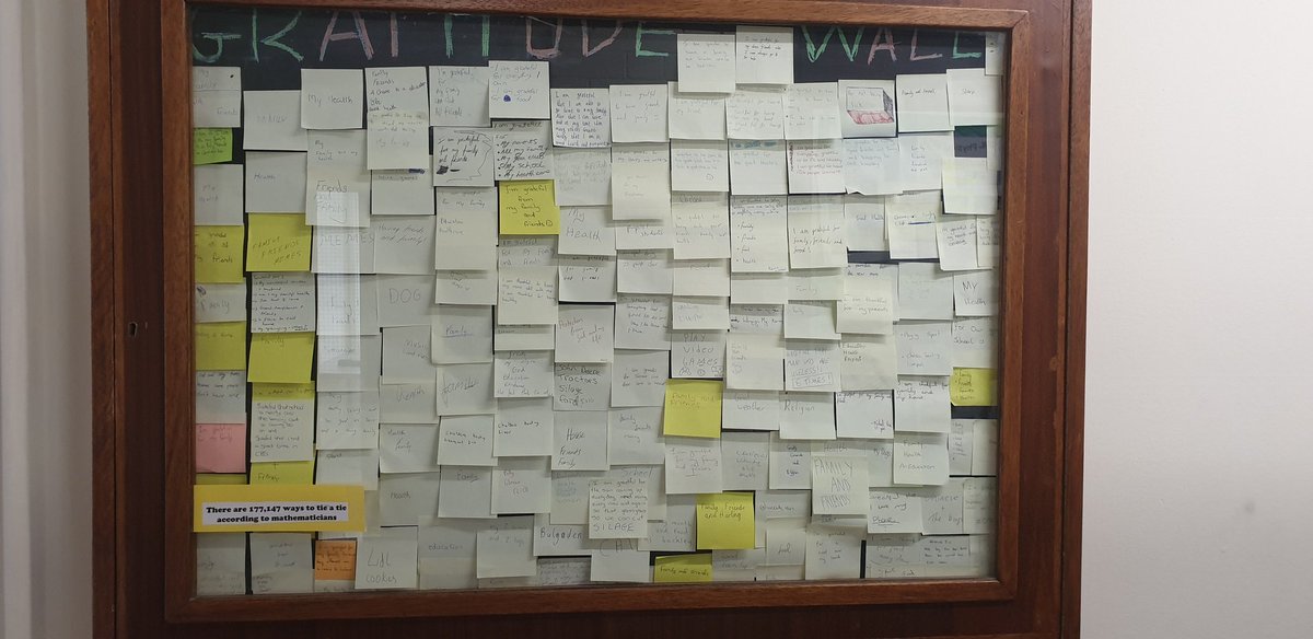 CBSCharleville's tweet photo. All that we are grateful for at CBS ๐จโ๐ฉโ๐งโ๐ฆ๐ฌ๐โโ๏ธ This was an activity completed today by our student body who downed books and biros as part of Wellness Week and took time to reflect on what they are grateful and thankful for. #family #friendship #health #sports #ERST #THISISCBS https://t.co/onKRbYYbet