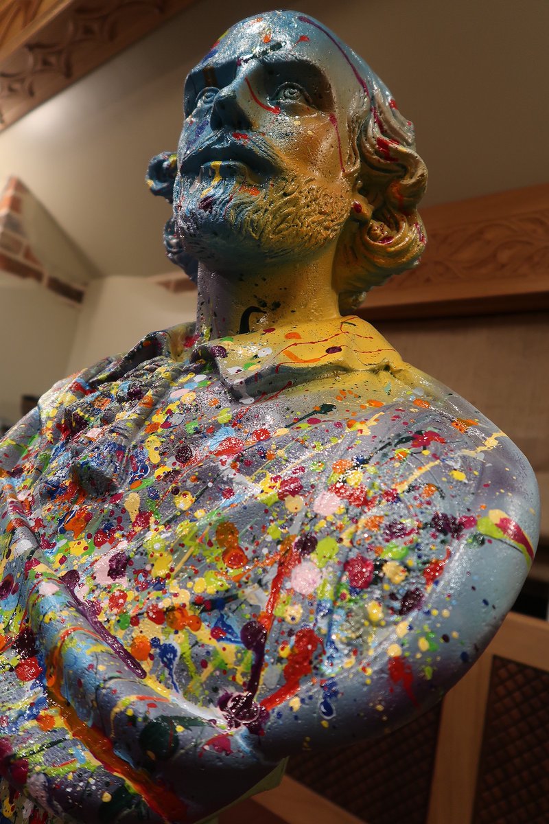 jon_stiff's tweet photo. Bust #1 Day 2. Dotted and done Will I Am ... make over complete. Onto the next!  #stiffyart #abstractart #williamshakespeare https://t.co/fWqU46r88p