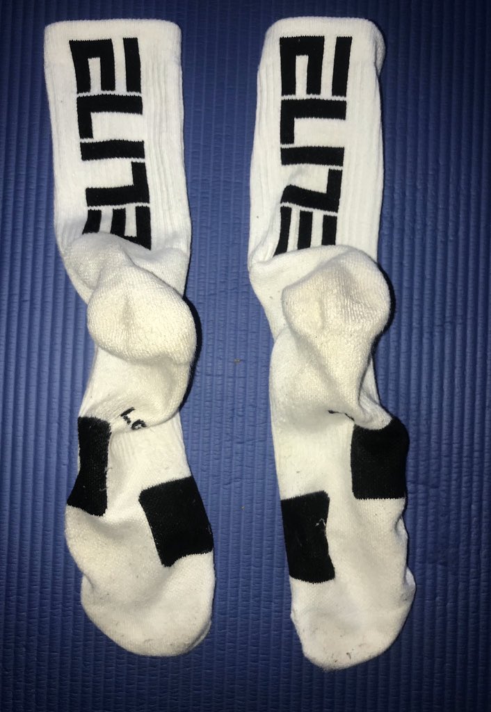 dylan90987007's tweet photo. 我知道的农牛的那些玩法
1⃣️边缘控制（半小时起步，全程流精，期间无射精）
2⃣️多次射精（射精次数4次起步，直到射空炮）
3⃣️强制取精（继续不间断刺激，逼迫牛不断缴械）
4⃣️龟头责（射前射后定向对龟头进行刺激）
5⃣️无手射精（不用手等方式让牛达到高潮）
欢迎补充！ https://t.co/oGVwy38rw1