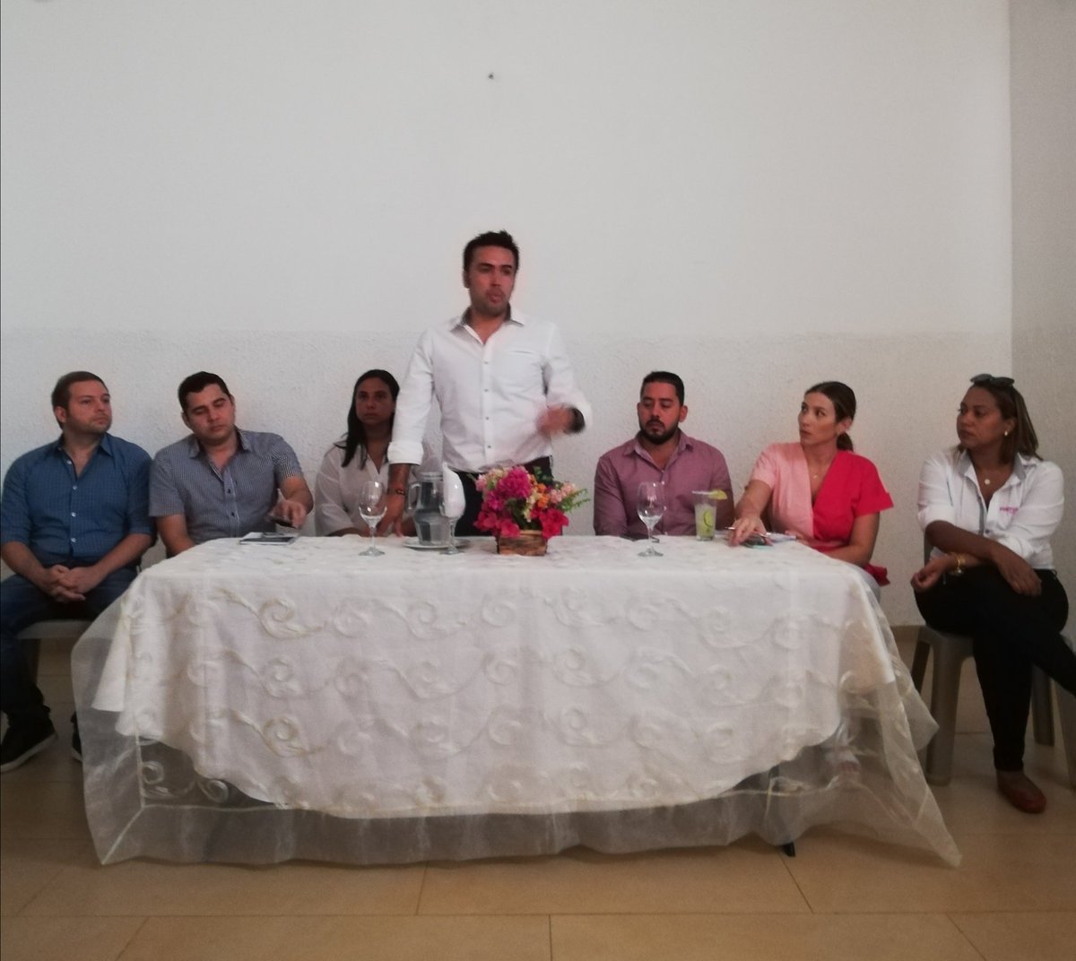 sanmichelle26's tweet photo. #Turismo |1a. reunión d empresarios turísticos, @MagiaVallenataV #EnsueñoGuajiro cámaras d comercio y entidades públicas del #Cesar y #LaGuajira para buscar unidad del territorio #Vallenato y lograr una región fuerte en #Turismo #TurismoMusical #turismocultural #TurismoSocial https://t.co/DjBX3bjvTd