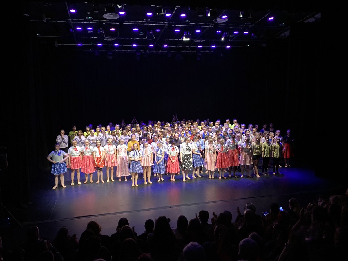 HeadteacherDcc's tweet photo. Tonight’s dance show was absolutely amazing. Well done to all those who took part. What fantastic talent we have here at DCC. #DCC #DCCDance #DCCTalent #DCCDanceShow https://t.co/4vPygBUXLP