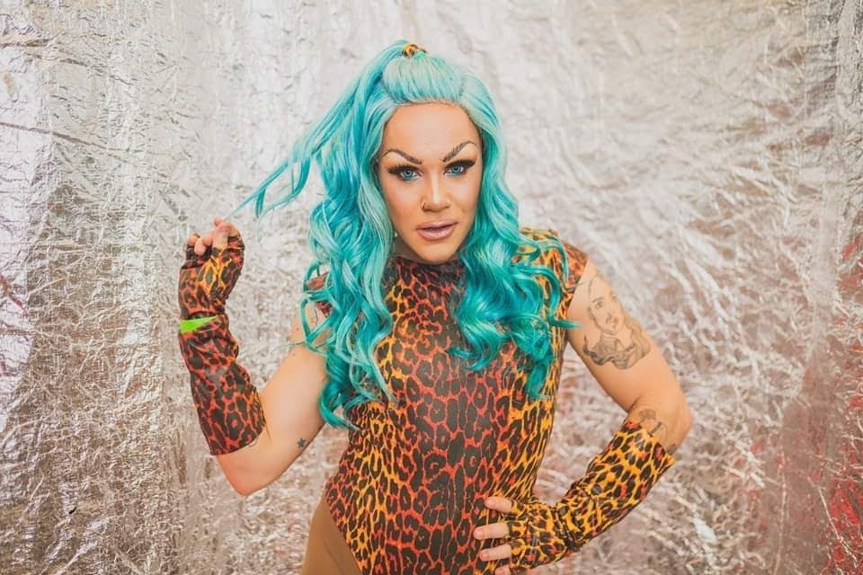 froessb's tweet photo. Apenas pra lembrar que:

Vamos #Sextar na @FestaLunatica  e já to ansiosa pra encontrar os meus #Chloers Mozis.

Já tem ingresso seu Ingresso?

NÃO? Manda mensagem que tem esqueminha pros Mozis. https://t.co/0OLyjefCbU
