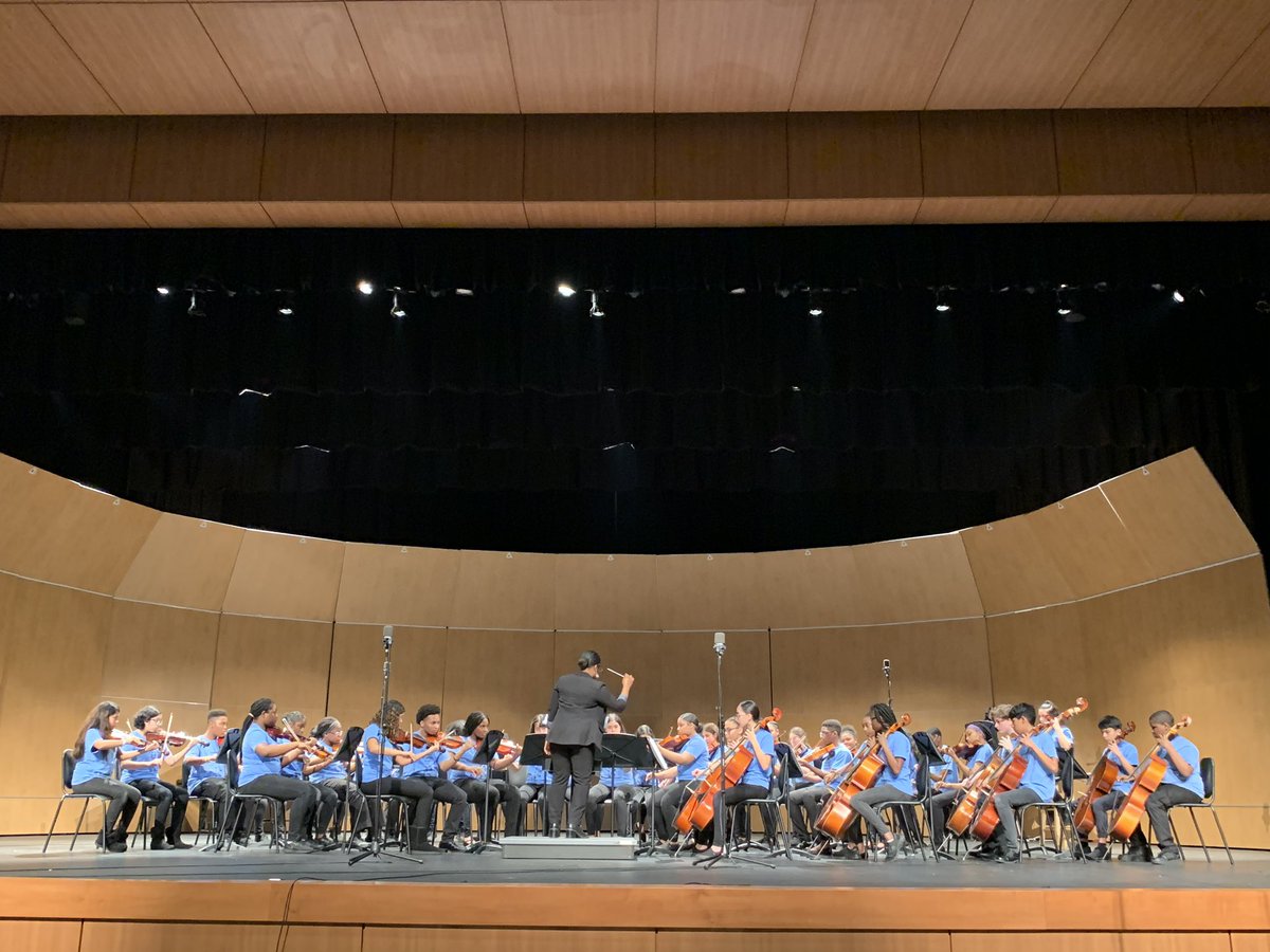 GarrettMSGators's tweet photo. Amazing performance by the @SchoolGarrett at the Orchestra Large Group Performance at North Cobb High School! We are proud of the talented @GarrettMSGators ! https://t.co/hcLk4c4LBZ