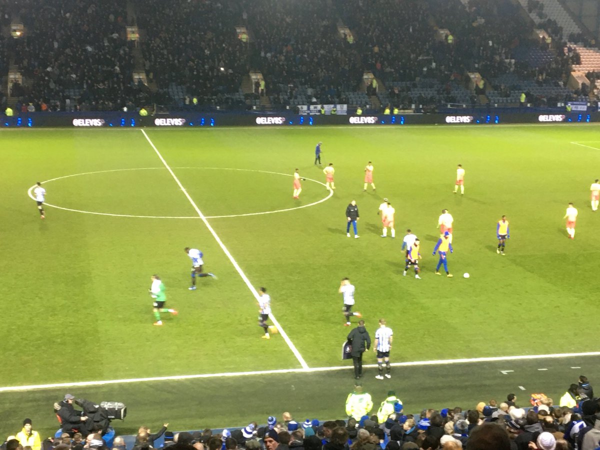 Dunsbyowl's tweet photo. #playupwednesday Come on lads#wawaw https://t.co/Psx71H6s0Q