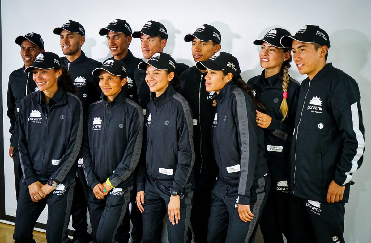PorvenirOficial's tweet photo. Hoy presentamos a nuestro #EquipoPorvenir2020 quienes competirán para tener un lugar en las Olimpiadas #Tokio2020 y en la #mmB2020 💪🏻💪🏻💪🏻💪🏻 @pcorrecaminos https://t.co/SNynStpbbf