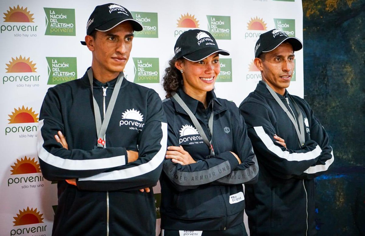 PorvenirOficial's tweet photo. Hoy presentamos a nuestro #EquipoPorvenir2020 quienes competirán para tener un lugar en las Olimpiadas #Tokio2020 y en la #mmB2020 💪🏻💪🏻💪🏻💪🏻 @pcorrecaminos https://t.co/SNynStpbbf