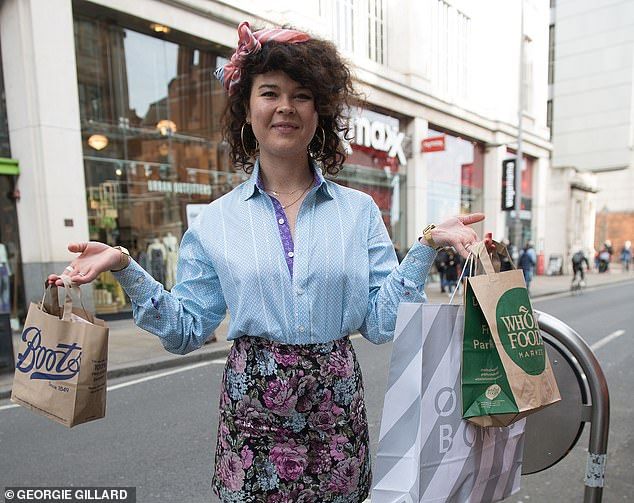 dresscodeshirts's tweet photo. The #CashCuff is taken on a shopping spree today in the #MoneyMail  - https://t.co/anO4XzjwOB
1st - We are stoked that we were asked and included
2nd - It was great to see another women wearing our shirts.

Safe, secure and always on hand. The CashCuff makes #payments simple. https://t.co/sHR9xuxh6Y
