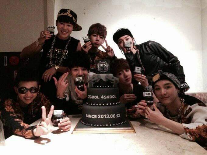 Javiera41460474's tweet photo. Van a ver 7 mv's 
El último será de "We are bulletproof: the eternal" 
Y vamos a morir todos, fin :O https://t.co/7pqLXragqH