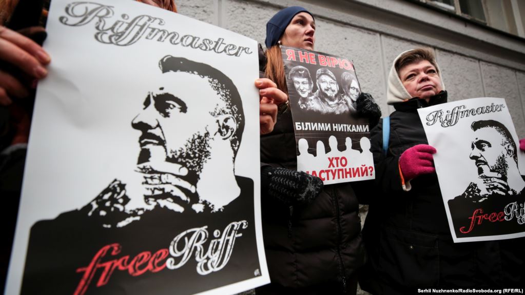 halyapuff's tweet photo. Alleged motive for murder of #journalist Pavel #Sheremet was copy-pasted from another indictment, yet #Antonenko (#Riffmaker) remains imprisoned 
#Ukraine  #НеВірю! #ХтоНаступний #FreeAntonenko #FreeKuzmenko  
https://t.co/ndEjbrHiij https://t.co/6t7BLSSC4D