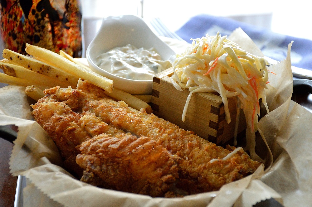 Lake Superior Whitefish at TRIA!  Come in and enjoy these aren't your Grandma's Fish &amp; Chips. 🐟 🐠 

#LakeSuperior #Michigan #Whitefish #Restaurant #Dearborn
