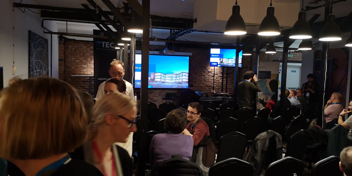 RossallSandford's tweet photo. Great atmosphere at #dttech this evening! Quick break before the lightning talks commence. https://t.co/GBH2zozE25