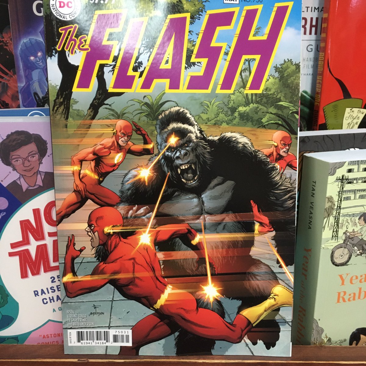 strangeadventrz's tweet photo. Flash Fact: FLASH 750 is on sale this week, with a slew of covers celebrating the Scarlet Speedster’s decades-long run (art by #francismanapul , #nickderington, #jimlee, #garyfrank, #joseluisgarcialopez, and more)! #ncbd #newcomicbookday #flash750 #readmorecomics https://t.co/eVQrl9ScYI