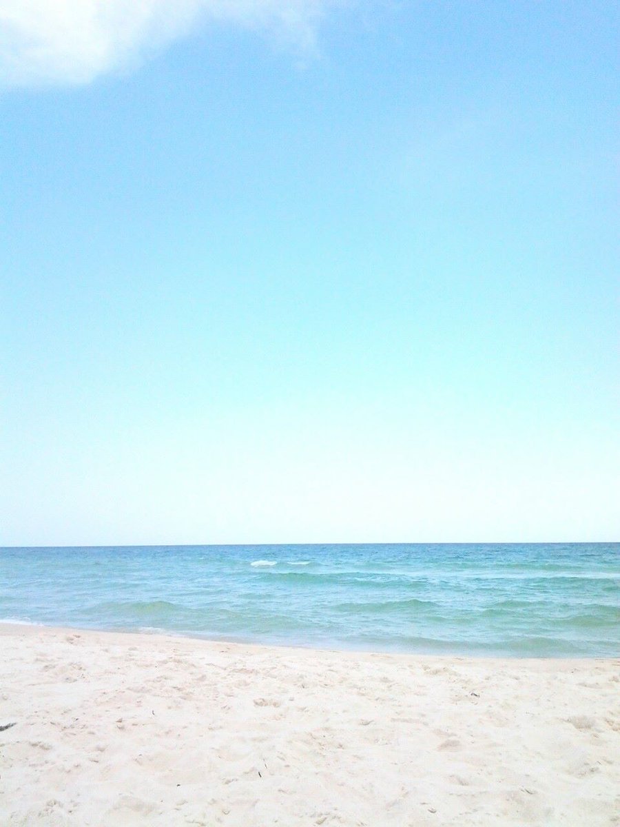 Garmentgear's tweet photo. @PromoKitchen We are located in Panama City, FL - home of the most beautiful beaches - so that's where I like to go! However, during spring break I tend to hang out in town by the bay. #promochat #break #sunshineready https://t.co/ZQbIhaE7Ow