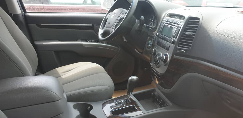 AlainCodys's tweet image. Nouvelle arrivée hyundai santafe  2 eme model boite auto 4cilyndres année 2011 très bons prix
Plu info 77157504