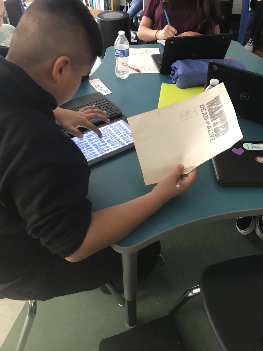 BrownELAR's tweet photo. Novel project time!! Students had 5 project options to choose from and could do their project digitally or by hand. #voiceandchoice #risdmvps #robinsonisd @whatsnewatrjh https://t.co/cA9pyfdOlF