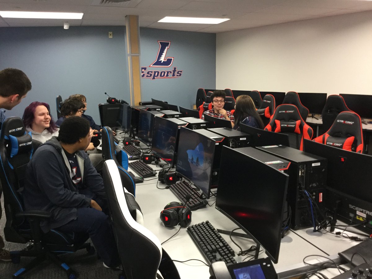 Lebanon_SD_News's tweet photo. Thank you to everyone who attended the Ribbon Cutting Ceremony today for Lebanon High School's Esports Facility.  Thank you to Senator Arnold, Mayor Capello and the County Commissioners for their Proclamation and Certificate presentations. https://t.co/vikhz1GGOZ