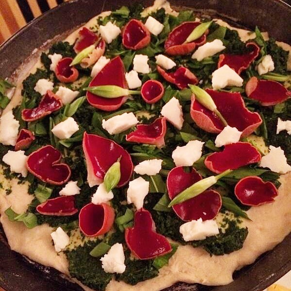 markwildfood's tweet photo. Ramson, elf cup, sea beet &amp; Galloway goat’s cheese pizza. 
#wildfood
#elffood
#eatlocal https://t.co/niidfJnC8U https://t.co/U133MMKDSv