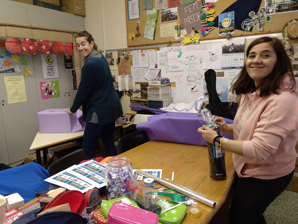 Comença el compte enrere‼️ perquè ho volem tenir tot a punt ‼️ Encara queda algun dorsal, com ho teniu per acompanyar-nos❓❓DIUMENGE 8/03 A LES 9H Caminarem,correrem i farem un munt d'activitats un munt d'activitats per la igualtat de gènere.<a href="/SedCursa/">Cursa SED Mataró</a> @Valldemia <a href="/SEDCatalunya/">SED Catalunya</a>