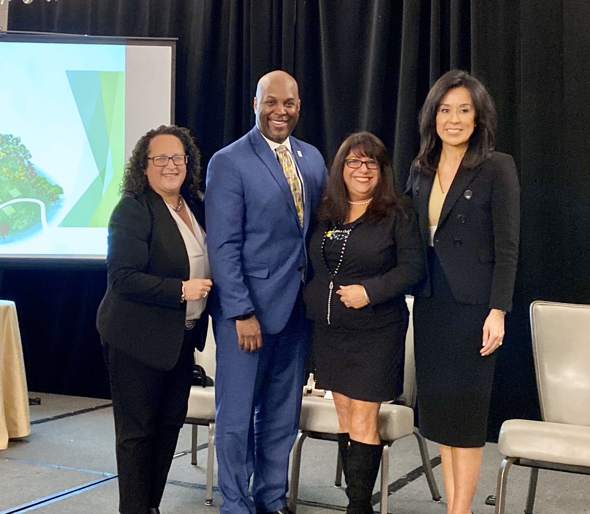 Gisel Ruiz tweet media